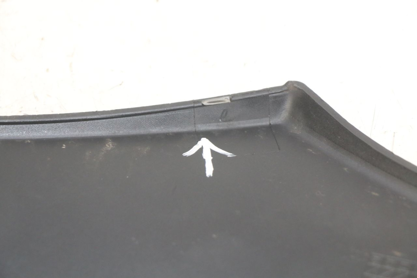 photo de LEFT REAR SIDE PANEL PIAGGIO FLY 4T 50 (2013 - 2017)