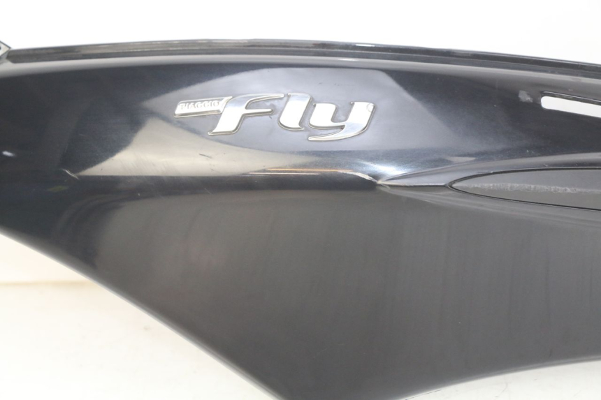 photo de LEFT REAR SIDE PANEL PIAGGIO FLY 4T 50 (2013 - 2017)