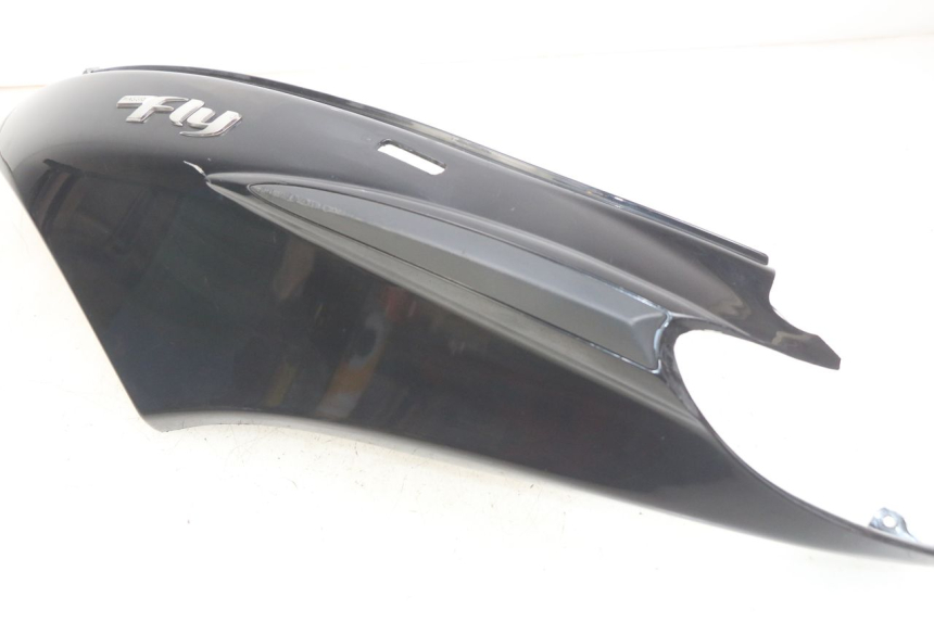 photo de LEFT REAR SIDE PANEL PIAGGIO FLY 4T 50 (2013 - 2017)