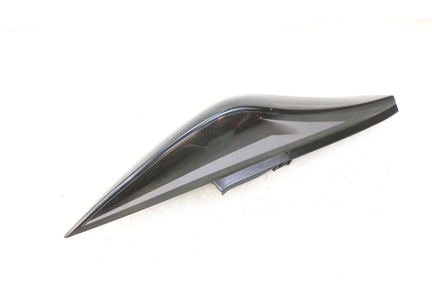 photo de REAR LEFT PANEL YAMAHA FZ6 FAZER S2 600 (2007 - 2011)