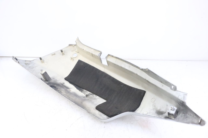 photo de REAR LEFT PANEL HONDA FJS SILVERWING SILVER WING 600 (2001 - 2010)