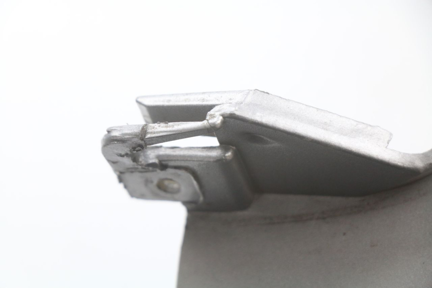 photo de REAR LEFT PANEL PIAGGIO BEVERLY 125 (1998 - 2005)
