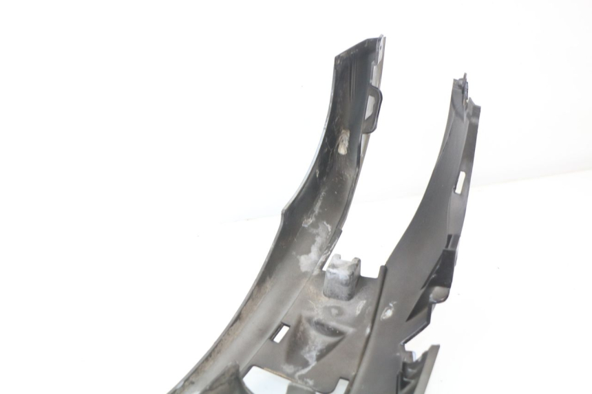 photo de REAR LEFT PANEL PIAGGIO BEVERLY 125 (1998 - 2005)
