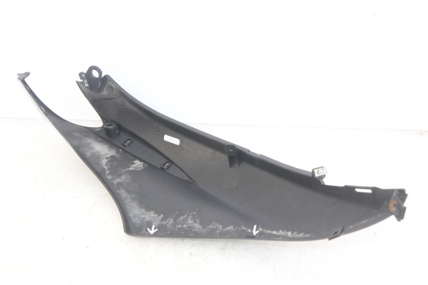 photo de LEFT REAR SIDE PANEL PIAGGIO FLY 4T 50 (2013 - 2017)