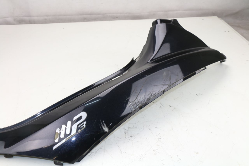 photo de LEFT REAR SIDE PANEL PIAGGIO MP3 125 (2006 - 2014)