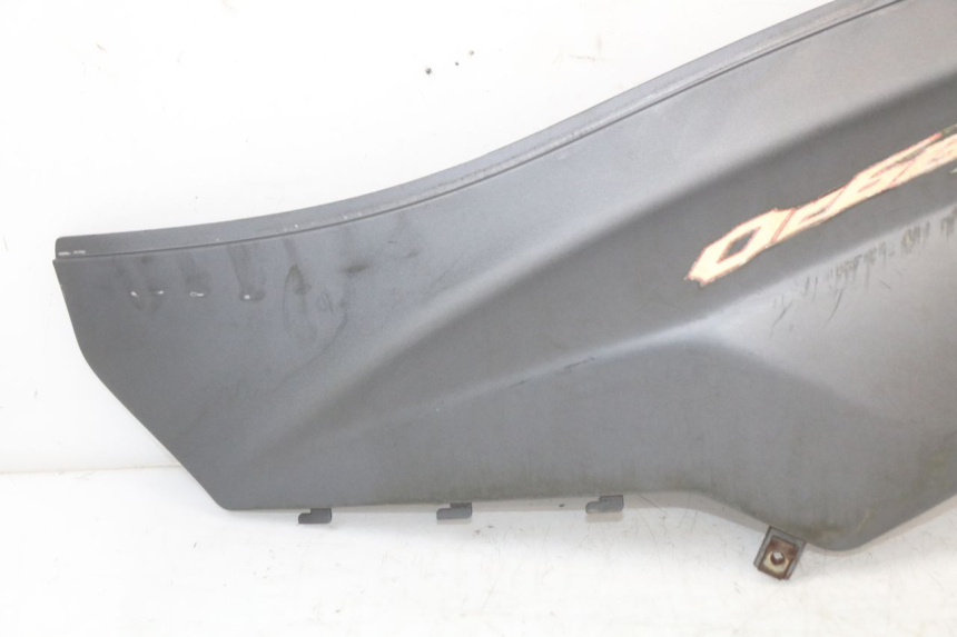 photo de REAR LEFT PANEL SYM ORBIT 2 4T 50 (2008 - 2017)