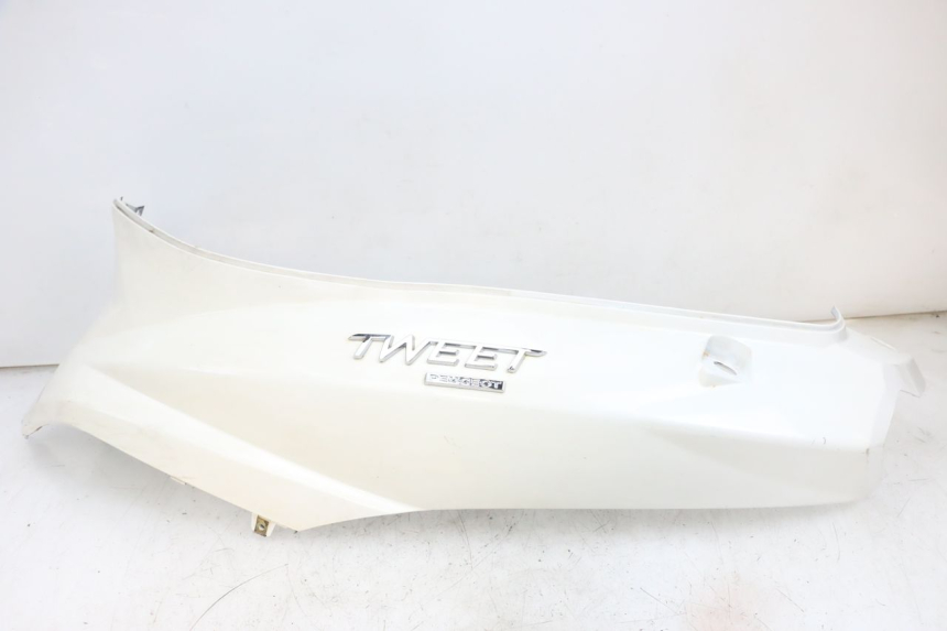 photo de REAR LEFT PANEL PEUGEOT TWEET PRO EFI 4T 50 (2021 - 2022)