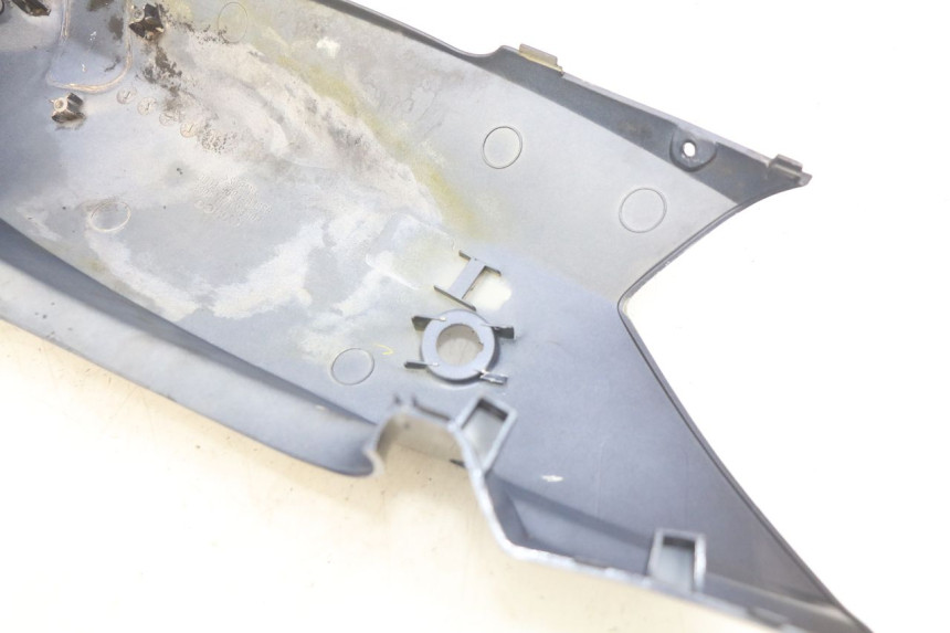 photo de LEFT REAR SIDE PANEL KYMCO VITALITY 2T 50 (2004 - 2010)