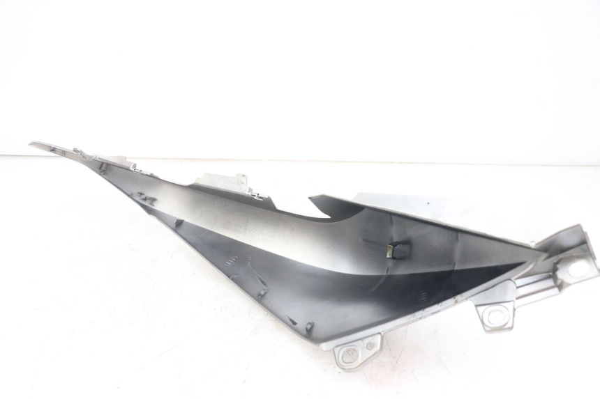 photo de LEFT REAR SIDE PANEL YAMAHA XMAX X-MAX ABS 125 (2017 - 2020) - Product overview