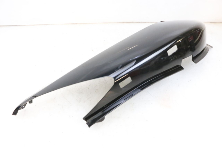 photo de LEFT REAR SIDE PANEL YAMAHA XMAX X-MAX 125 (2006 - 2009) - Surface and material condition