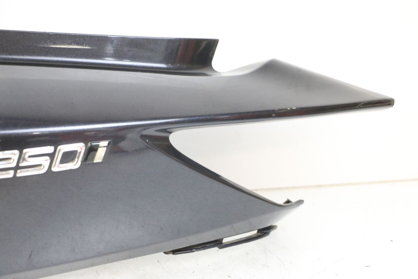photo de LEFT REAR SIDE PANEL KYMCO XCITING 250 (2006 - 2009)