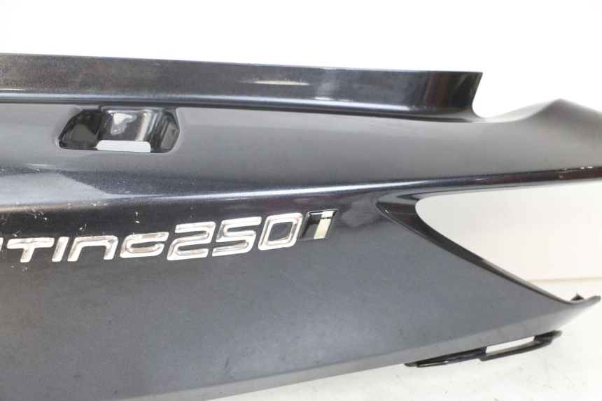 photo de LEFT REAR SIDE PANEL KYMCO XCITING 250 (2006 - 2009)