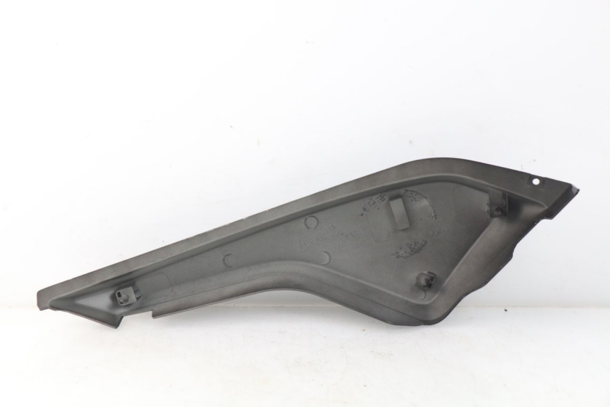 photo de LEFT REAR SIDE PANEL YAMAHA BW'S BWS 125 (2010 - 2013)