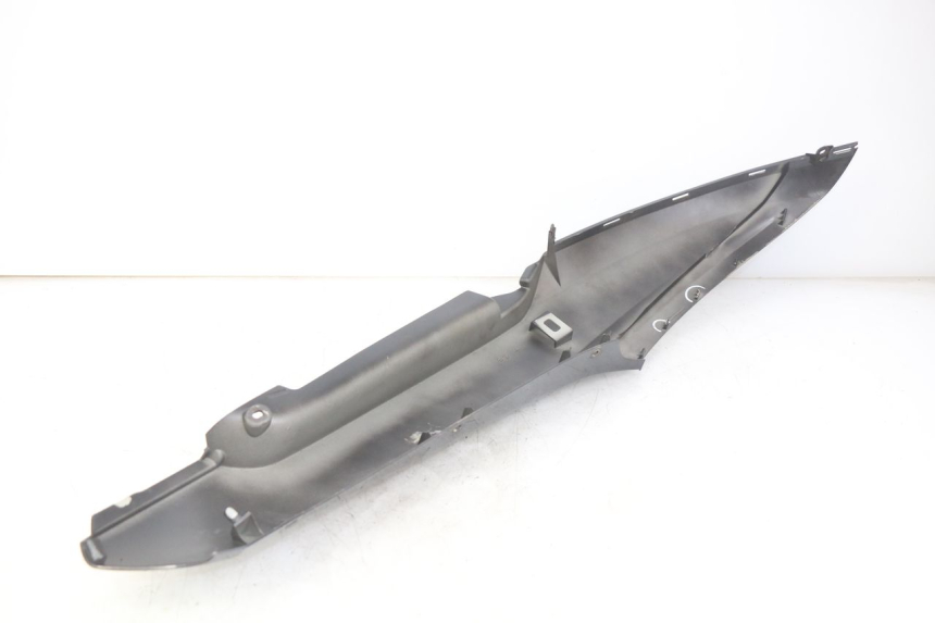 photo de LEFT REAR SIDE PANEL YAMAHA HW XENTER 125 (2011 - 2017)