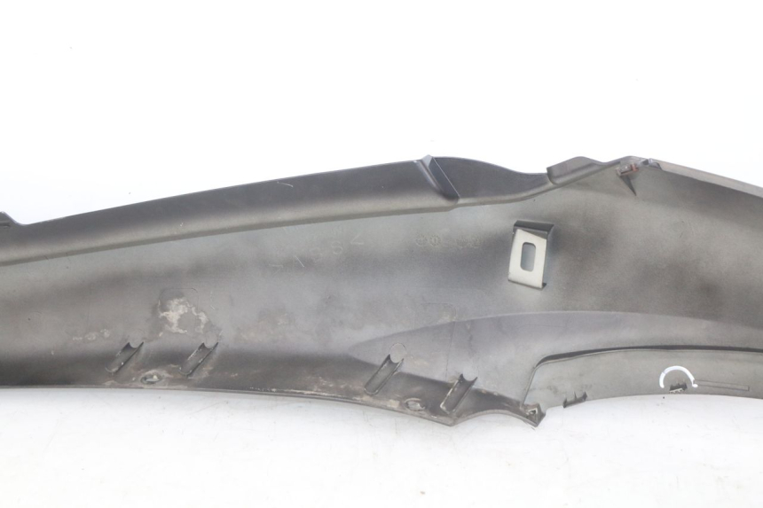 photo de LEFT REAR SIDE PANEL YAMAHA HW XENTER 125 (2011 - 2017)