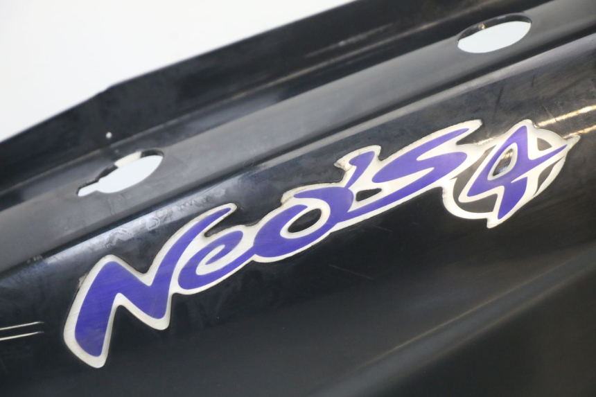 photo de REAR LEFT PANEL YAMAHA NEOS NEO'S 4T 50 (2008 - 2016)
