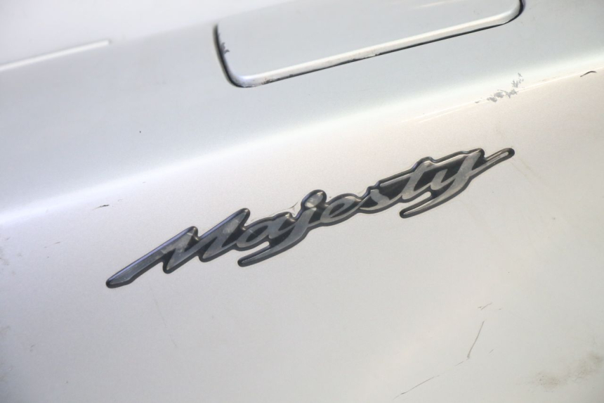 photo de REAR LEFT PANEL YAMAHA YP MAJESTY 125 (2002 - 2006) - Alternative perspective