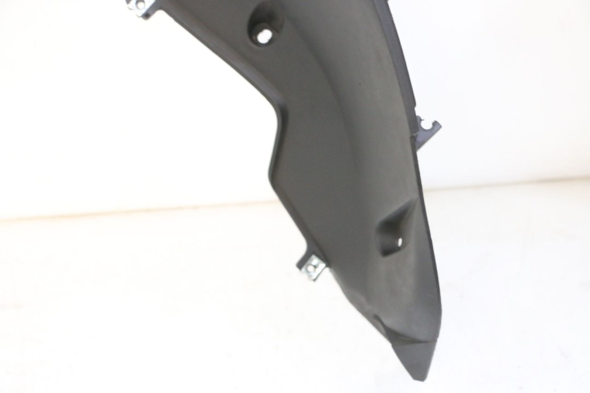 photo de RIGHT FRONT FAIRING QUADRO 4 4D 350 (2015 - 2018)