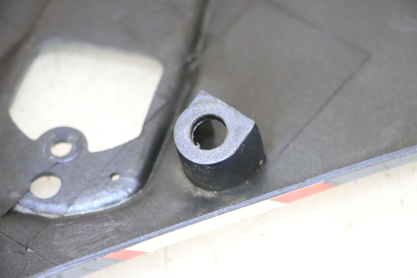 photo de RIGHT FRONT FAIRING KAWASAKI GPX R WARBIRD 600 (1988 - 1993) - Product overview