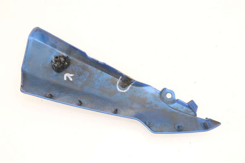 photo de RIGHT FRONT FAIRING SUZUKI GSR 750 (2011 - 2017) - High-resolution close-up