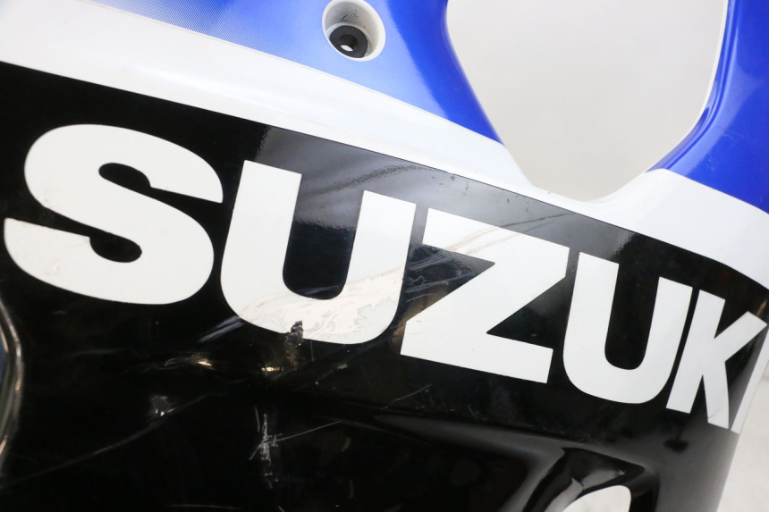 photo de RIGHT FRONT FAIRING SUZUKI GSXR GSX-R 1000 (2003 - 2004) - Zoom on usage condition