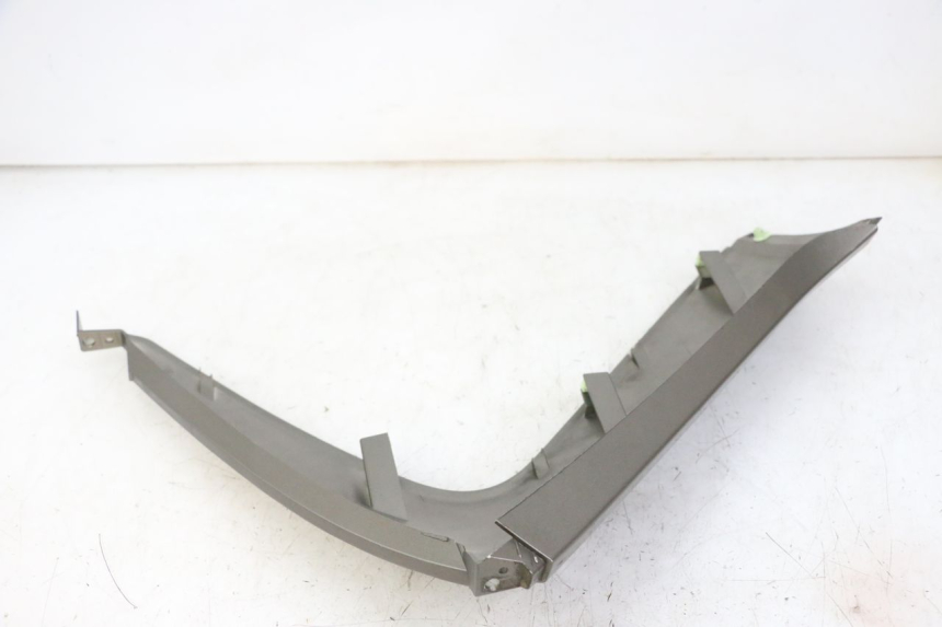 photo de RIGHT FRONT FAIRING PEUGEOT SATELIS 125 (2013 - 2018)