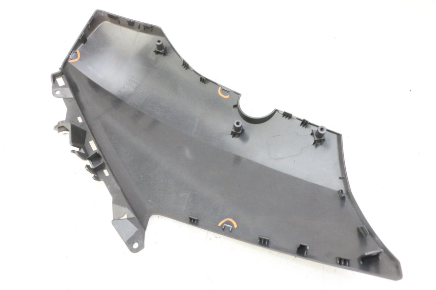 photo de RIGHT FRONT FAIRING YAMAHA XMAX X-MAX 125 (2021 - 2025)