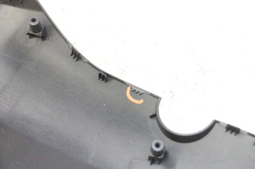 photo de RIGHT FRONT FAIRING YAMAHA XMAX X-MAX 125 (2021 - 2025)