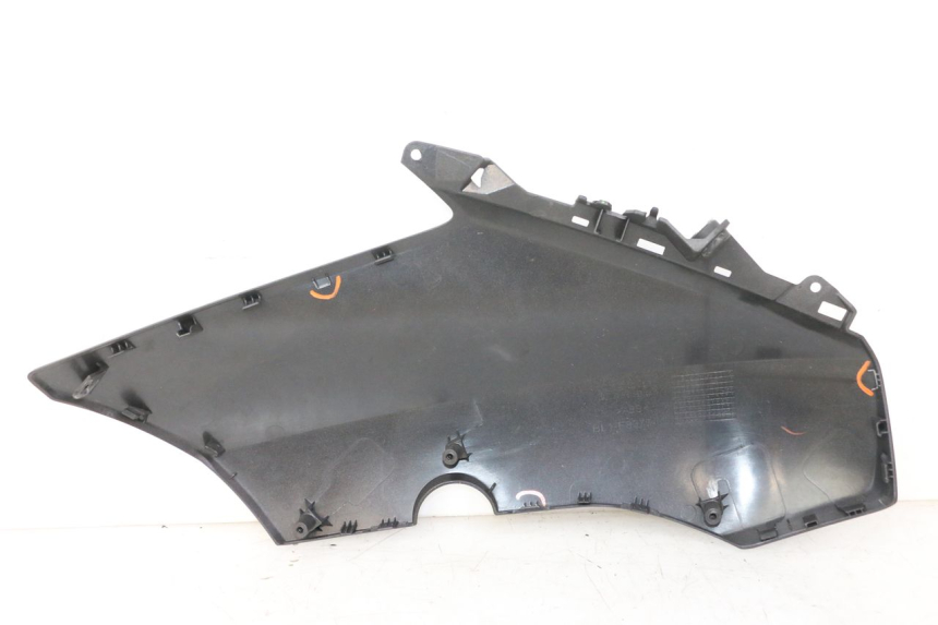 photo de RIGHT FRONT FAIRING YAMAHA XMAX X-MAX 125 (2021 - 2025)