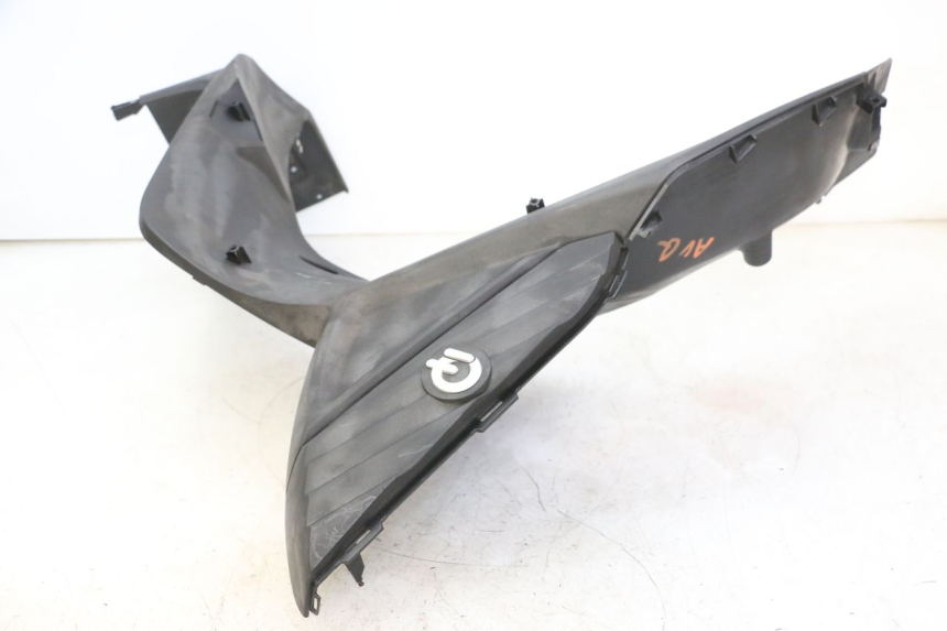photo de LEFT FRONT FAIRING QUADRO 4 4D 350 (2015 - 2018)