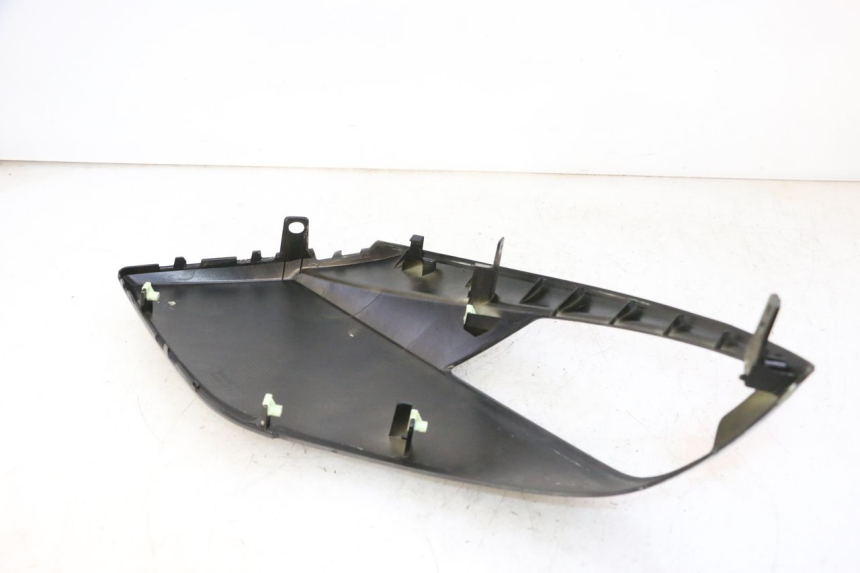 photo de LEFT FRONT FAIRING PEUGEOT CITYSTAR 50 (2013 - 2017)