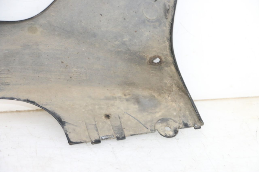 photo de LEFT FRONT FAIRING SUZUKI GSXR GSX-R 1000 (2003 - 2004) - Fixing points details