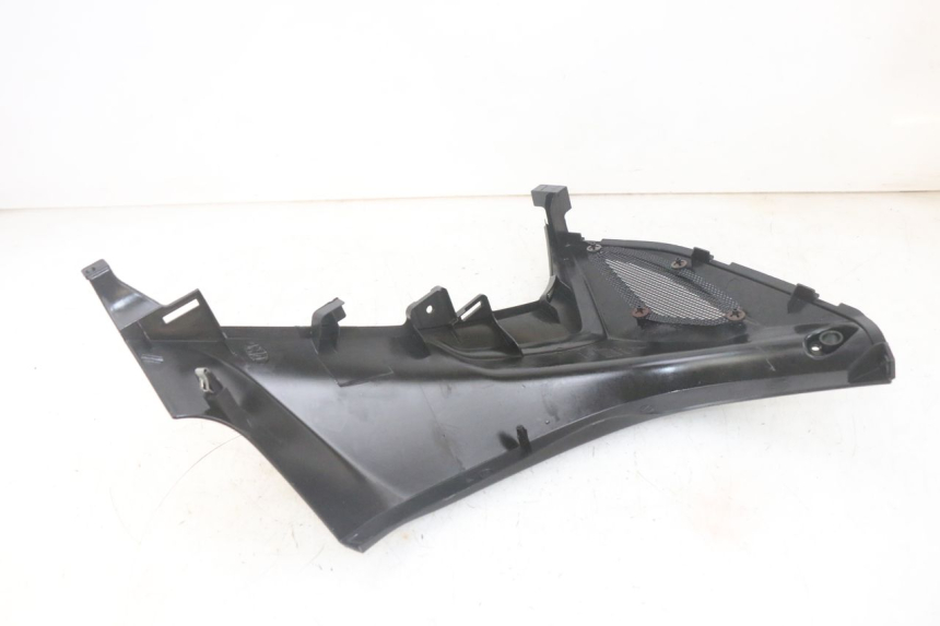 photo de LEFT FRONT FAIRING PIAGGIO MP3 HPE 300 (2019 - 2026) - Alternative perspective