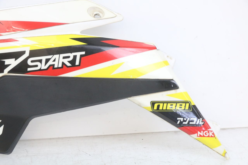 photo de LEFT FRONT SIDE PANEL YCF R-START 125