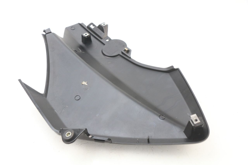 photo de LEFT FRONT FAIRING YAMAHA XMAX X-MAX ABS 125 (2014 - 2016) - Fixing points details