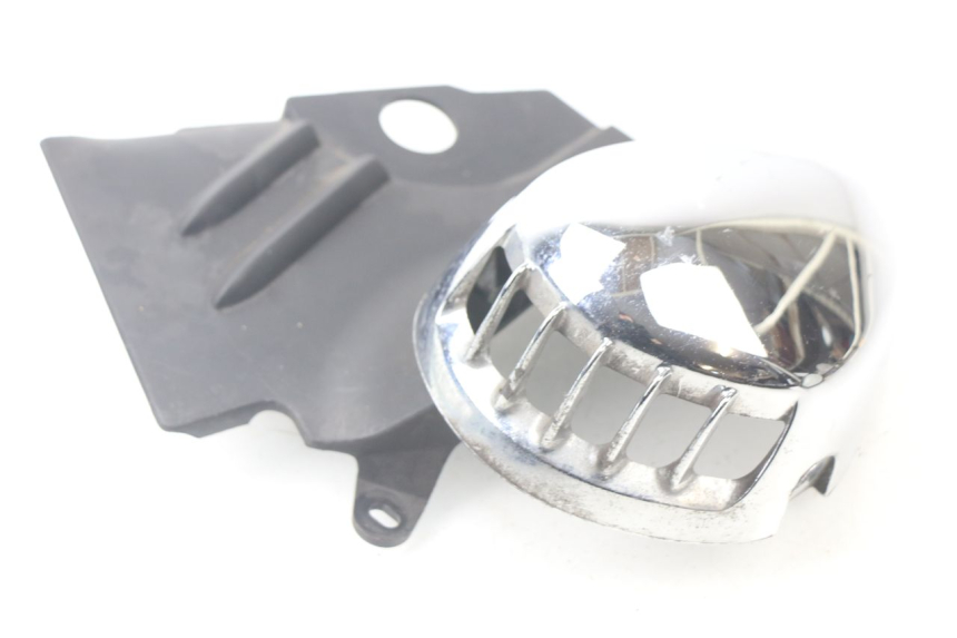 photo de LEFT FRONT FAIRING YAMAHA YBR CUSTOM 125 (2008 - 2010) - Technical close-up