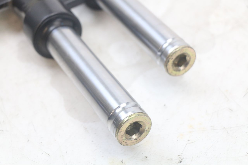photo de FORK TUBE KYMCO AGILITY 4T 50 (2018 - 2022)