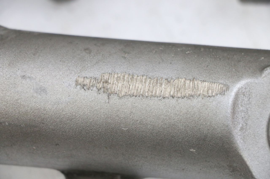 photo de FORKS LEG SUZUKI BURGMAN EXECUTIVE ABS 650 (2006 - 2012) - Zoom on usage condition