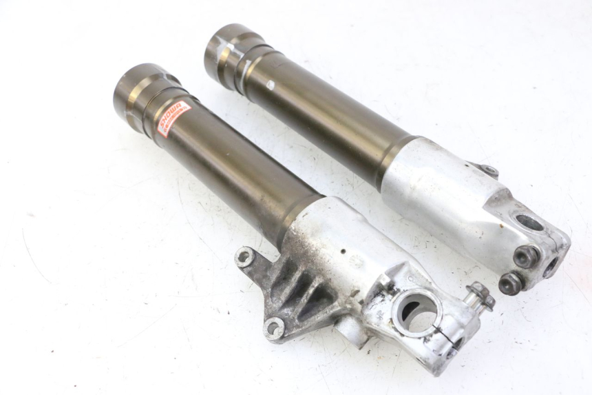 photo de FORKS LEG HONDA CBR RR FIREBLADE 900 (1992 - 1994)