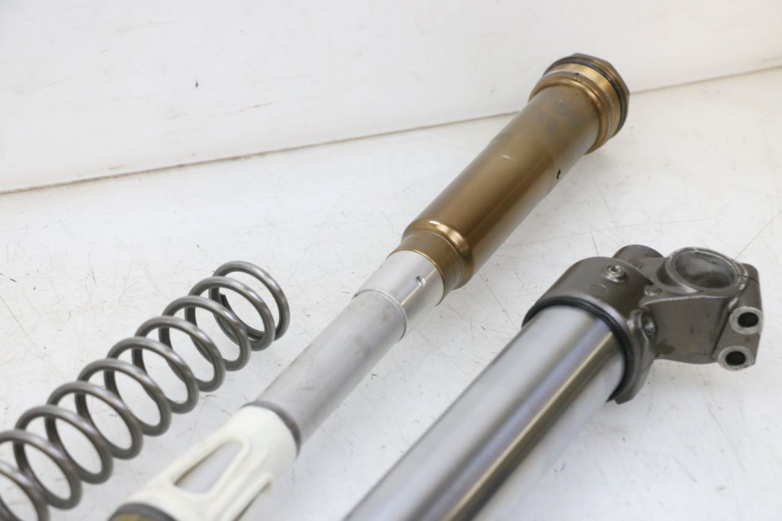 photo de RIGHT FORKS LEG YAMAHA YZF YZ-F 450 (2014 - 2016)
