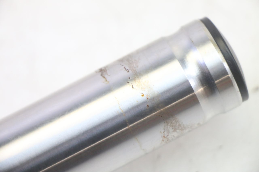 photo de LEFT FORKS LEG SYM FIDDLE 3 III 125 (2014 - 2020) - Markings and original references