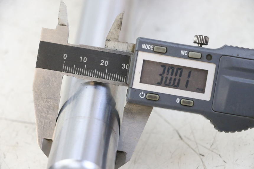 photo de LEFT FORK TUBE SYM JET 14 4T 50 (2018 - 2022)