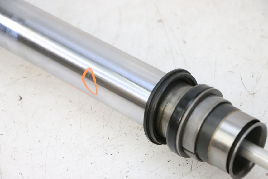 photo de LEFT FORKS LEG YAMAHA YZ 125 (1998 - 2005)