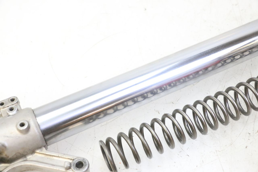 photo de LEFT FORKS LEG YAMAHA YZ 125 (1998 - 2005)