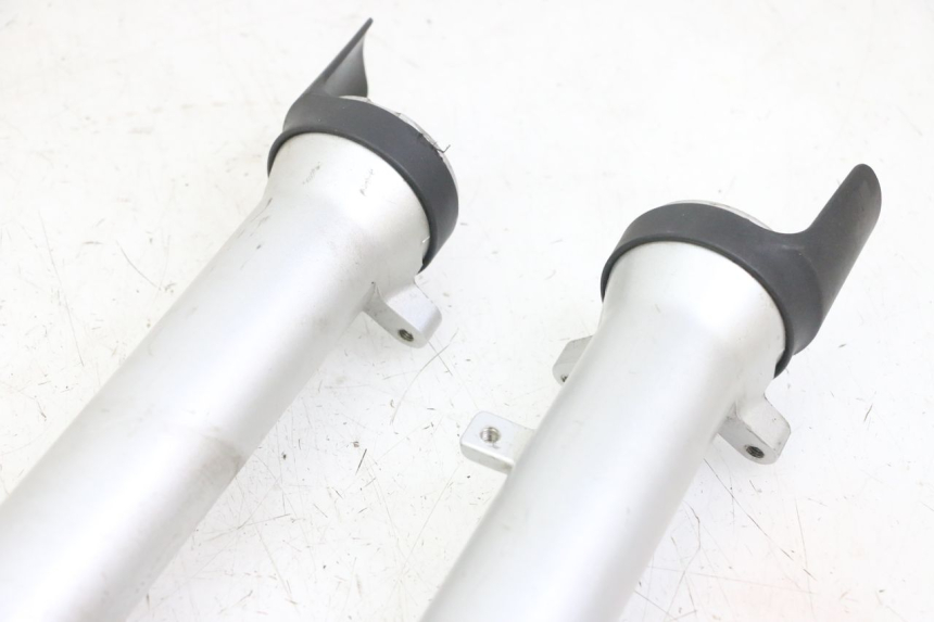photo de FORKS LEG SUZUKI GS GSE 500 (2001 - 2003)