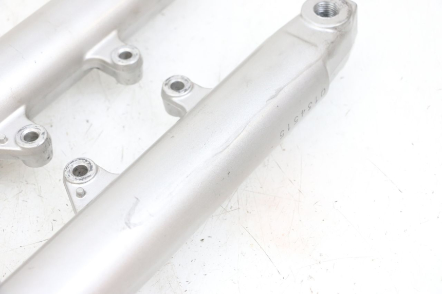 photo de FORKS LEG SUZUKI GSF N BANDIT 600 (1996 - 1999) - Markings and original references