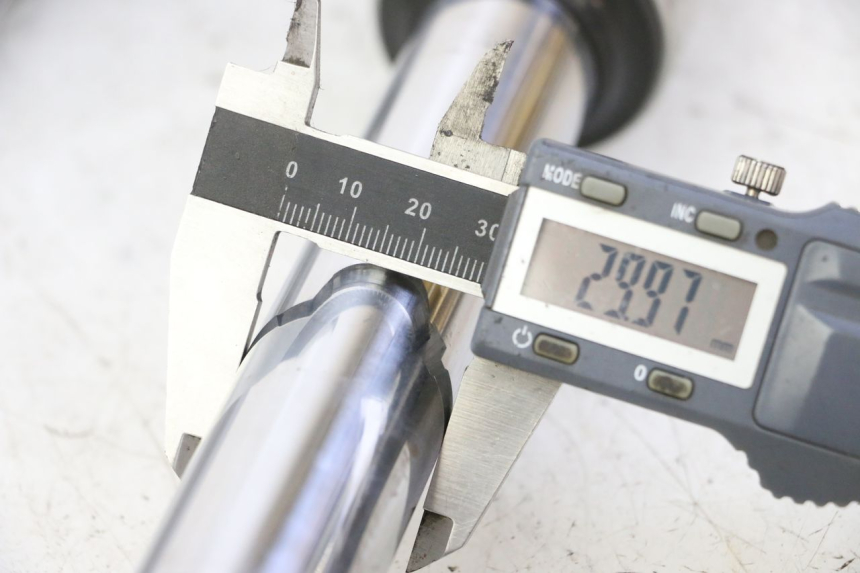 photo de FORKS LEG PIAGGIO LIBERTY 125 (1998 - 2008)