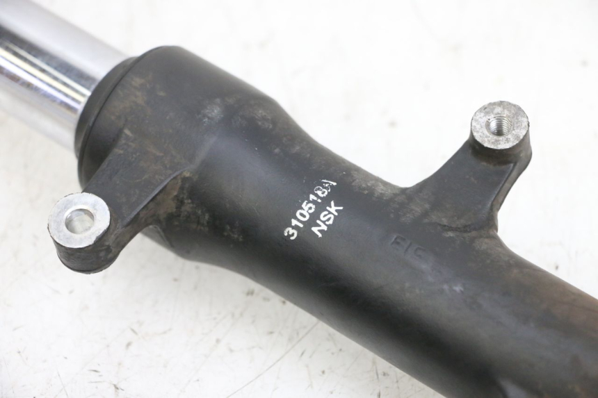 photo de FORKS LEG PIAGGIO NEW TYPHOON 50 (2018 - 2021) - Technical close-up