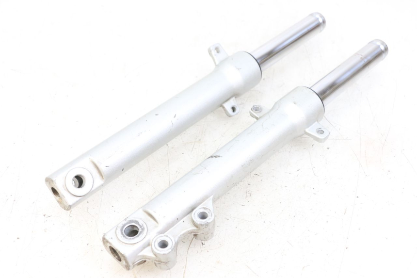 photo de FORKS LEG PEUGEOT KISBEE 2T 50 (2018 - 2022)