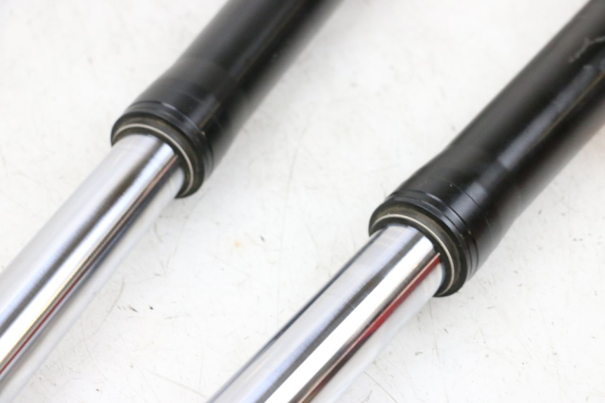 photo de FORKS LEG BMW R GS 1250 (2021 - 2024) - Fixing points details